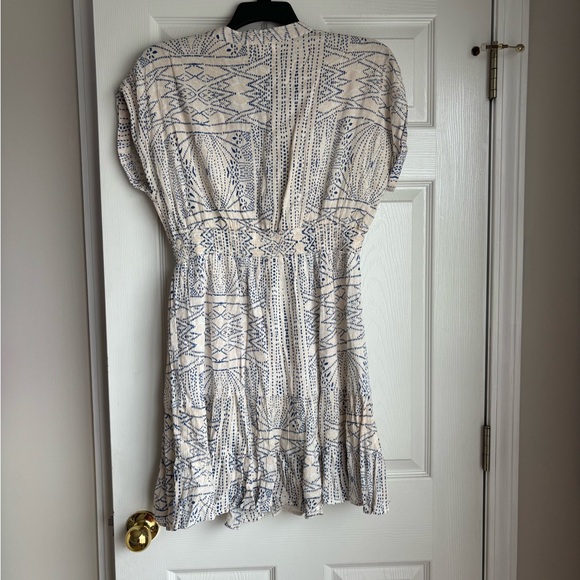 THML White and Blue Geometric Mini Dress - Picture 4 of 4